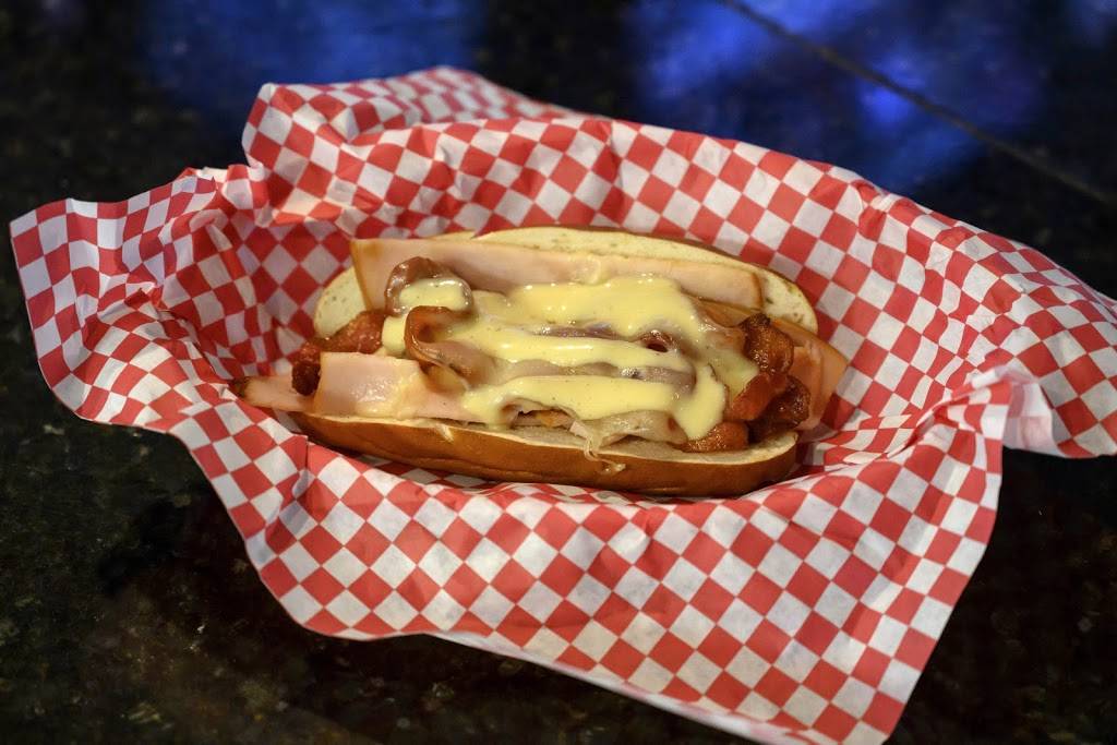 Benders Bar & Grill | restaurant | 10710 Westminster Blvd, Westminster, CO 80020, USA | 3039745215 OR +1 303-974-5215