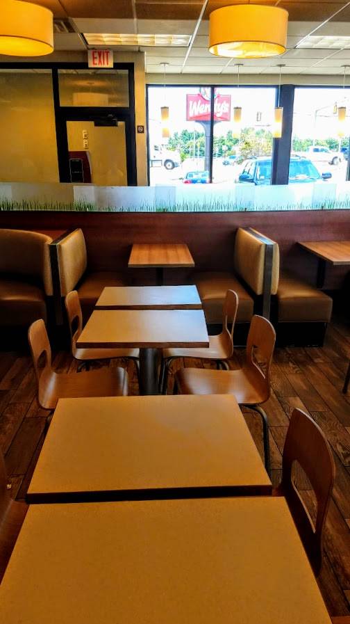 Wendys | restaurant | 707 W Center St, West Bridgewater, MA 02379, USA | 5085834357 OR +1 508-583-4357