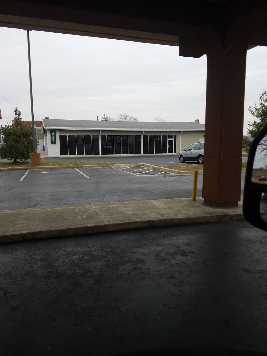 Subway | restaurant | 2241 Crowne Point Pl #800, Sharonville, OH 45241, USA | 5137727250 OR +1 513-772-7250