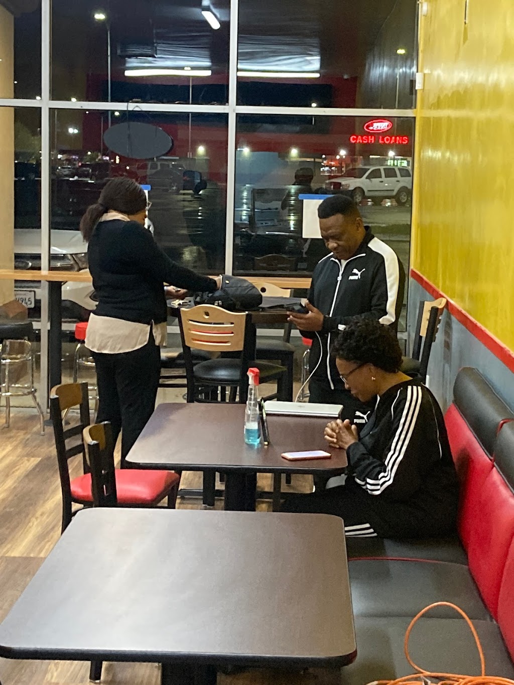 Louisiana Famous Fried Chicken | restaurant | 1143 W Ave I, Lancaster, CA 93534, USA | 6614180396 OR +1 661-418-0396