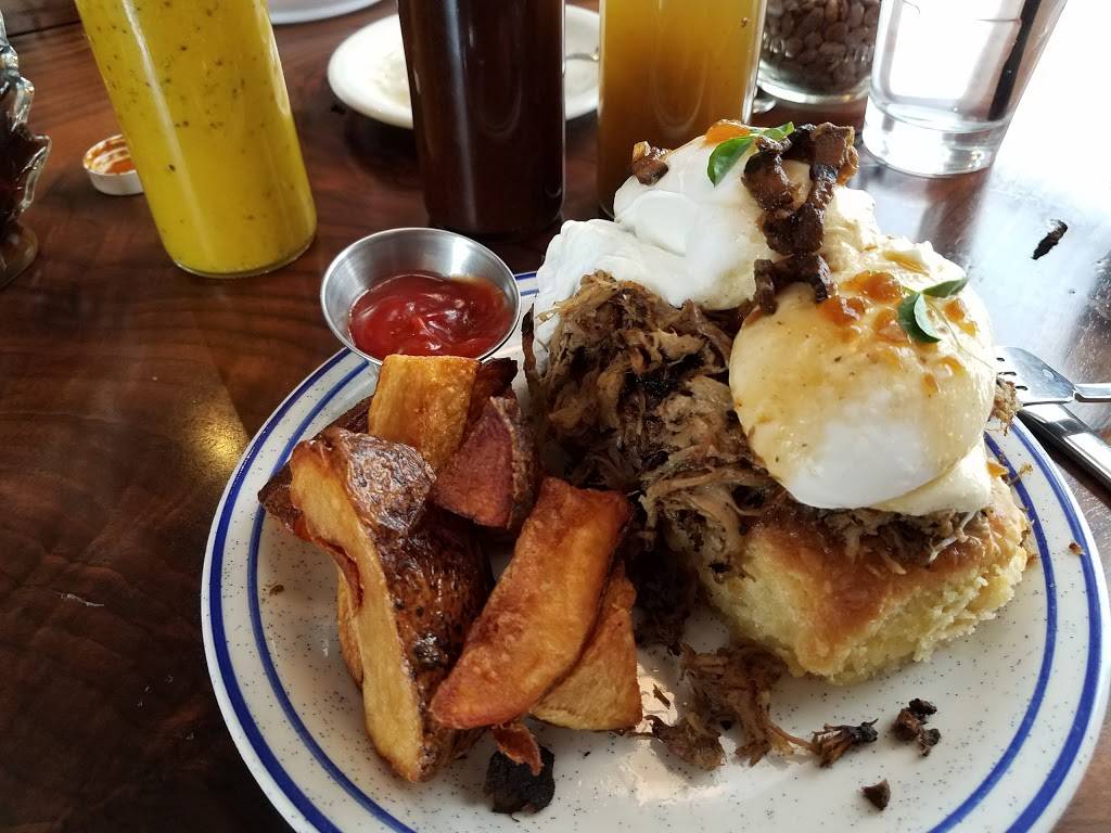 A. Smiths Restaurant | restaurant | 14608 W Park St, Burton, OH 44021, USA | 4402738039 OR +1 440-273-8039