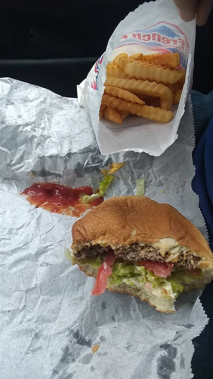 Quik Burger | restaurant | 2197 S Lee Hwy, Cleveland, TN 37311, USA | 4234720463 OR +1 423-472-0463