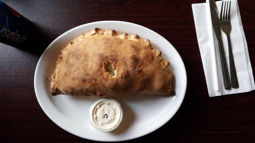 Ernis Place Restaurant & Pizza | restaurant | 171 Smith St, Arthur, ON N0G 1A0, Canada | 5198483541 OR +1 519-848-3541