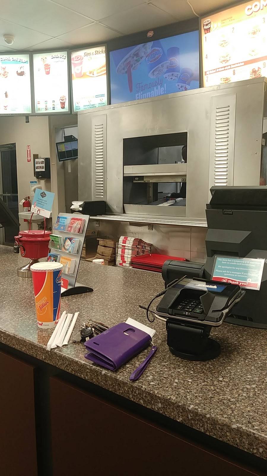 Dairy Queen Grill & Chill | restaurant | 2208 Goldsmith Ln, Louisville, KY 40218, USA | 5024514052 OR +1 502-451-4052