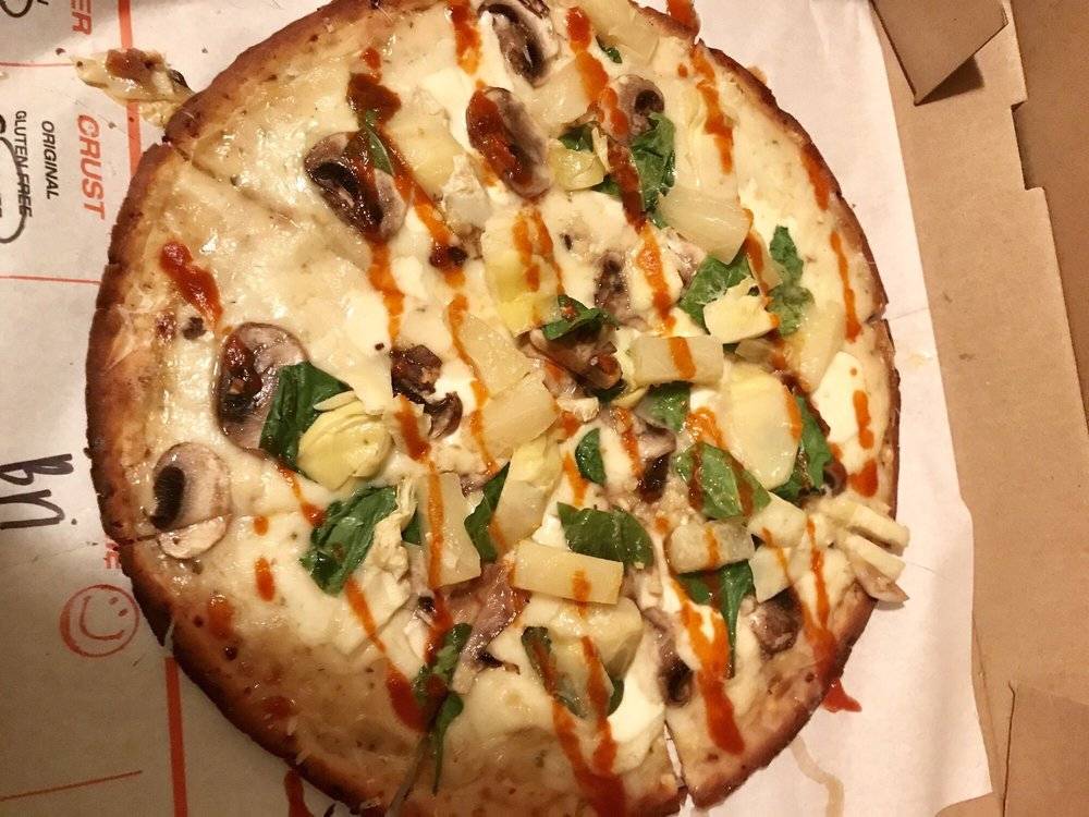 Cravin Fired Fast Pizza | restaurant | 240 Range 12 Blvd, Denham Springs, LA 70726, USA | 2252434424 OR +1 225-243-4424