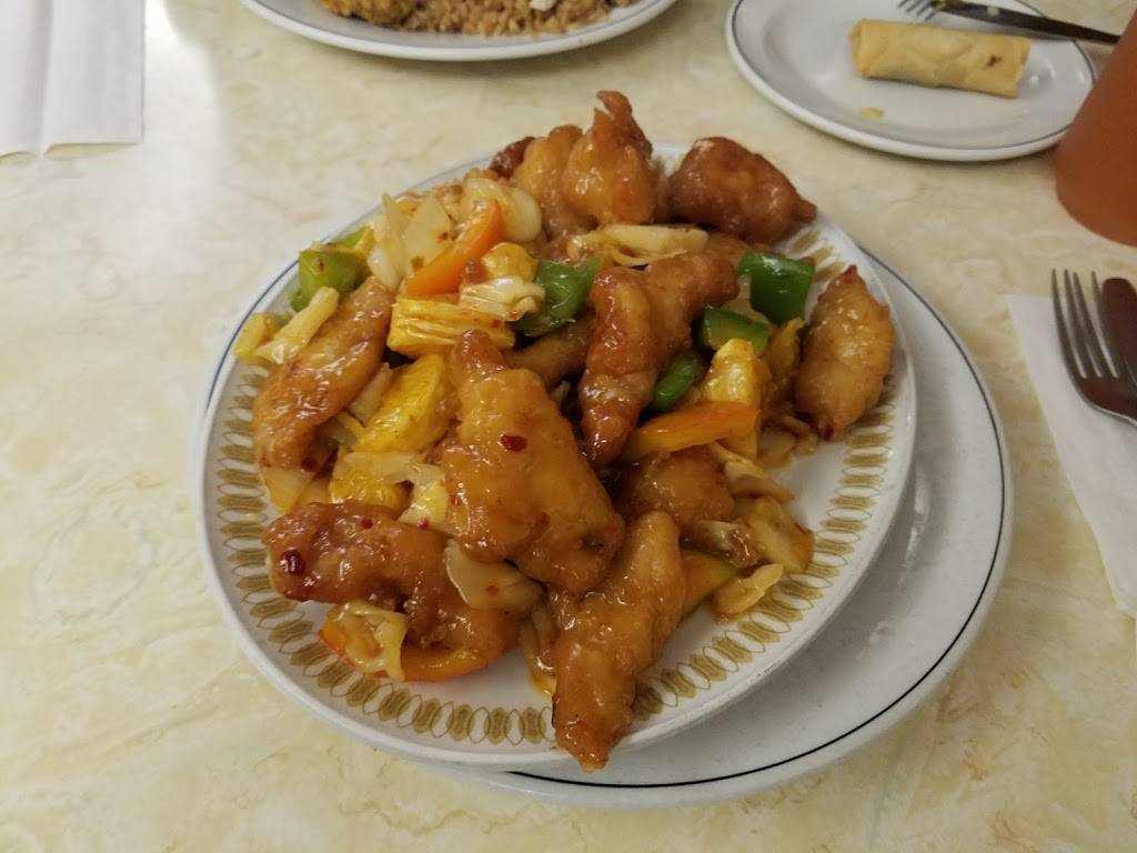 New York Cafe | restaurant | 52 Dundas St E, Napanee, ON K7R 1H8, Canada | 6133545392 OR +1 613-354-5392