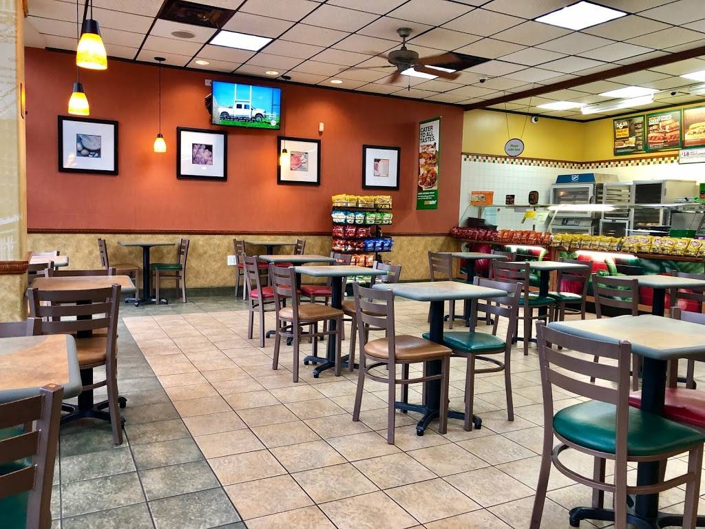 Subway Restaurants | restaurant | 5710 Memorial Dr E, Houston, TX 77007, USA | 7138642158 OR +1 713-864-2158
