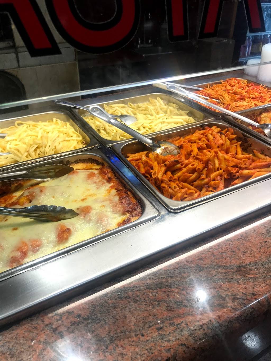 Famous Famiglia | restaurant | 1248 Lexington Ave #2012, New York, NY 10028, USA | 2127377777 OR +1 212-737-7777