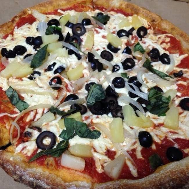 Pizzaria 101 & Family Restaurant | restaurant | 16 Mashamoquet Rd # A, Pomfret Center, CT 06259, USA | 8609285566 OR +1 860-928-5566