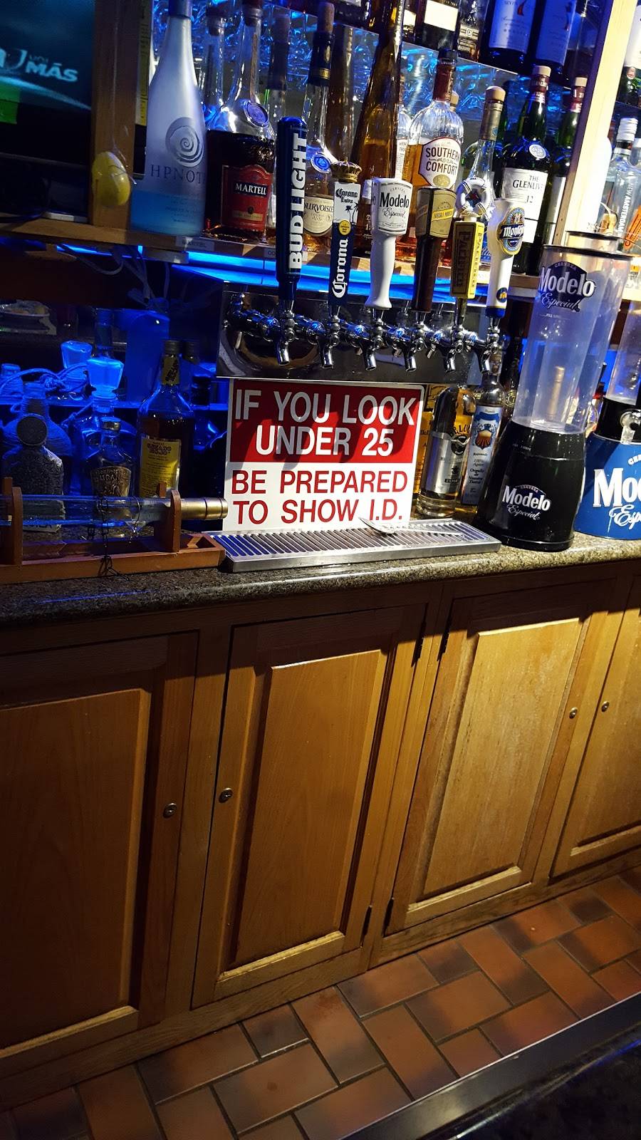 La Perla Del Mar | restaurant | 9536 Long Beach Blvd, South Gate, CA 90280, USA | 3235676862 OR +1 323-567-6862