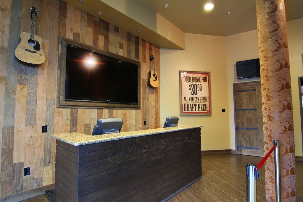 Stoneys Rockin Country | night club | 6611 S Las Vegas Blvd #160, Las Vegas, NV 89119, USA | 7024352855 OR +1 702-435-2855