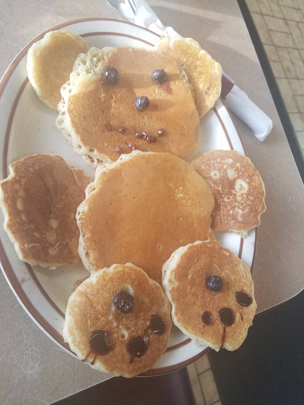 Nicks Place Coney Island | restaurant | 5720 Highland Rd # A, Waterford Twp, MI 48327, USA | 2486741777 OR +1 248-674-1777