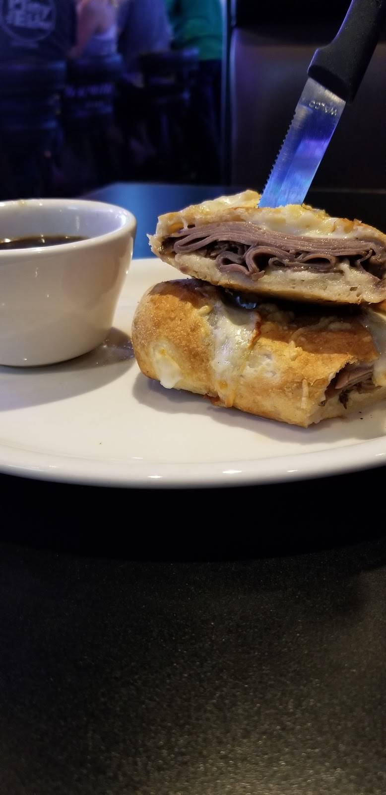 Tailgaters & Il Primo | restaurant | 28234 N Tatum Blvd, Cave Creek, AZ 85331, USA | 4805857777 OR +1 480-585-7777