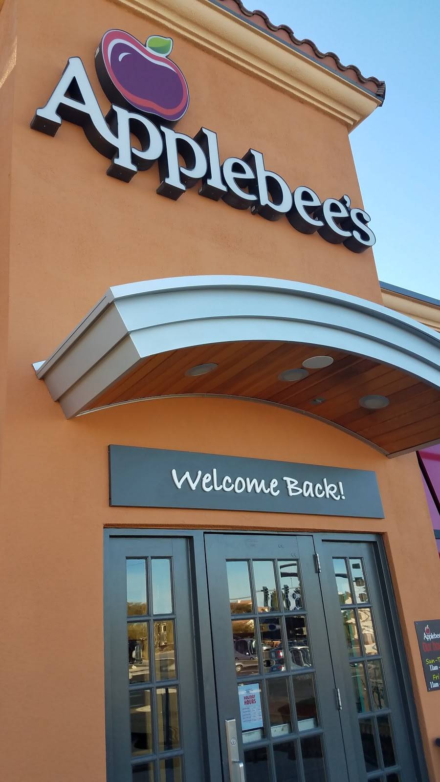 Applebees Grill + Bar | restaurant | 10305 S Eastern Ave, Henderson, NV 89052, USA | 7029908646 OR +1 702-990-8646