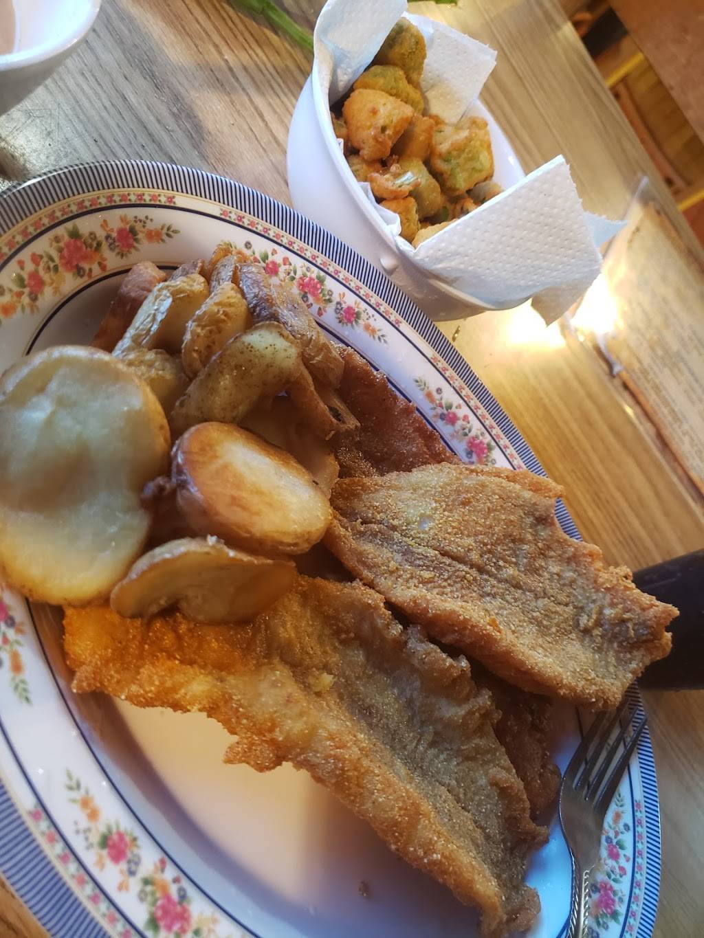 Catfish Kitchen Restaurant | restaurant | 136 Teal Run Cir, Benton, KY 42025, USA | 2703627306 OR +1 270-362-7306
