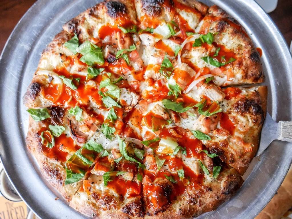 The Sliced Pint | restaurant | The East Bank Building, 1511 Washington Ave, St. Louis, MO 63103, USA | 3146968787 OR +1 314-696-8787