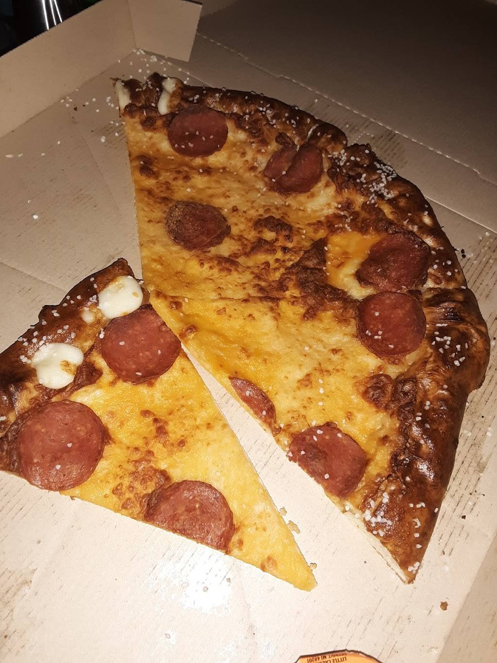 Little Caesars Pizza | meal takeaway | 2739 Roosevelt Rd, Marinette, WI 54143, USA | 7157321111 OR +1 715-732-1111