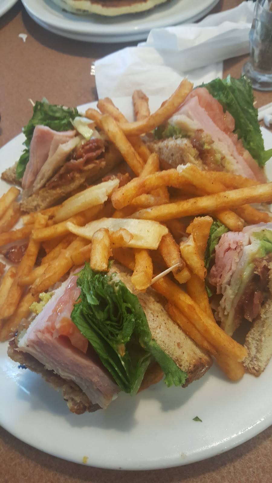 Dennys | restaurant | 13874 Beach Blvd, Jacksonville, FL 32224, USA | 9042230395 OR +1 904-223-0395