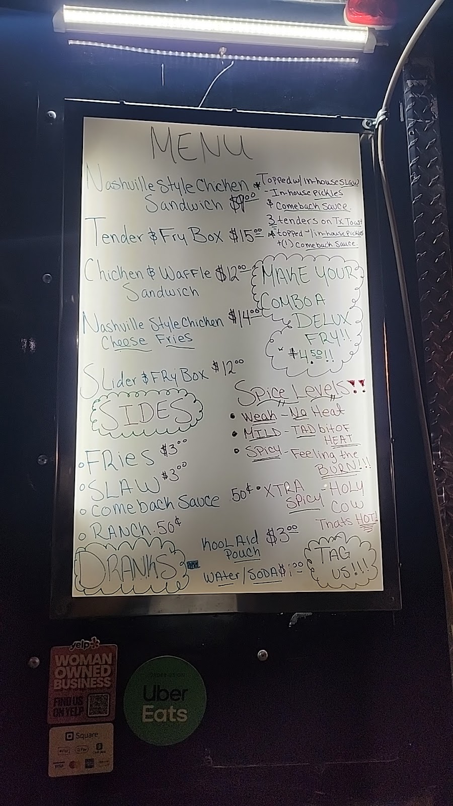 Meechs Hot Chicken | restaurant | 10150 Montana Ave, El Paso, TX 79925, USA | 9156673099 OR +1 915-667-3099