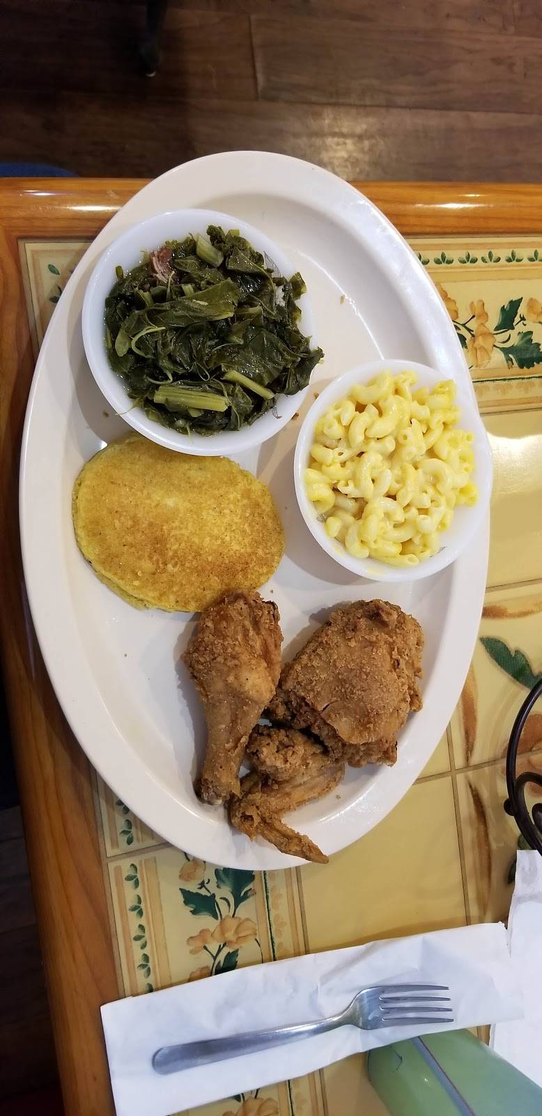 Sherry Js Homestyle Cooking | restaurant | 4815 Bunkum Rd, Washington Park, IL 62204, USA | 6182711117 OR +1 618-271-1117