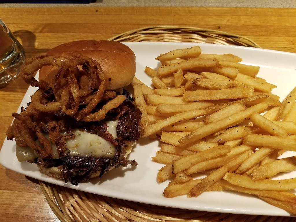 Applebees Grill + Bar | restaurant | 350 Long Hill Rd, Groton, CT 06340, USA | 8604460452 OR +1 860-446-0452