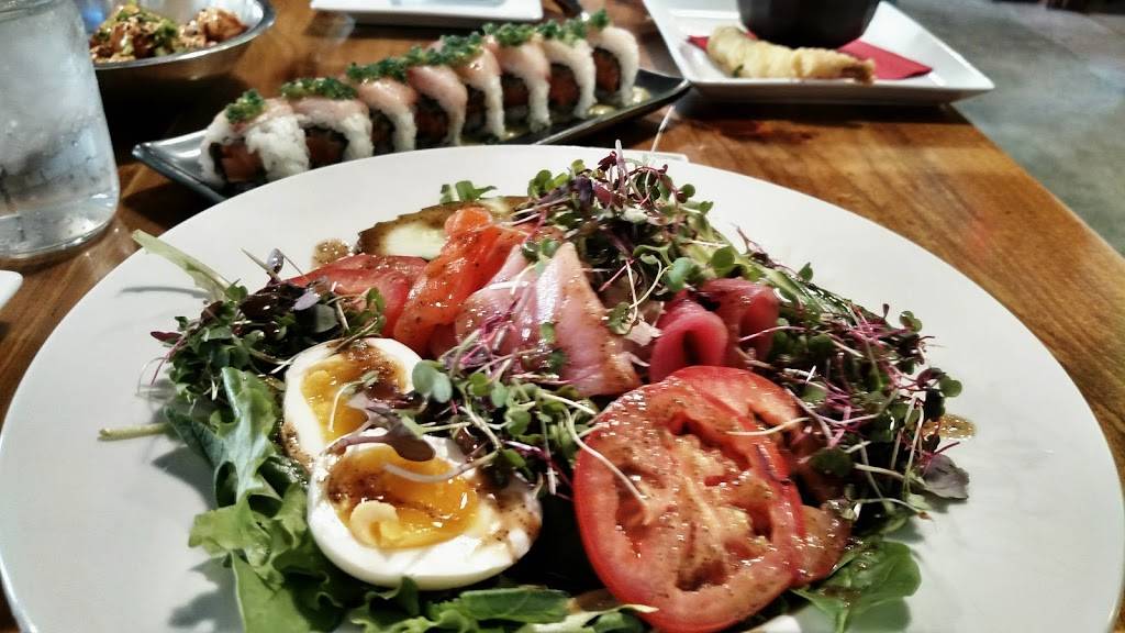 Komodo Loco | restaurant | 109 Oakland St, Denton, TX 76201, USA | 9408080400 OR +1 940-808-0400