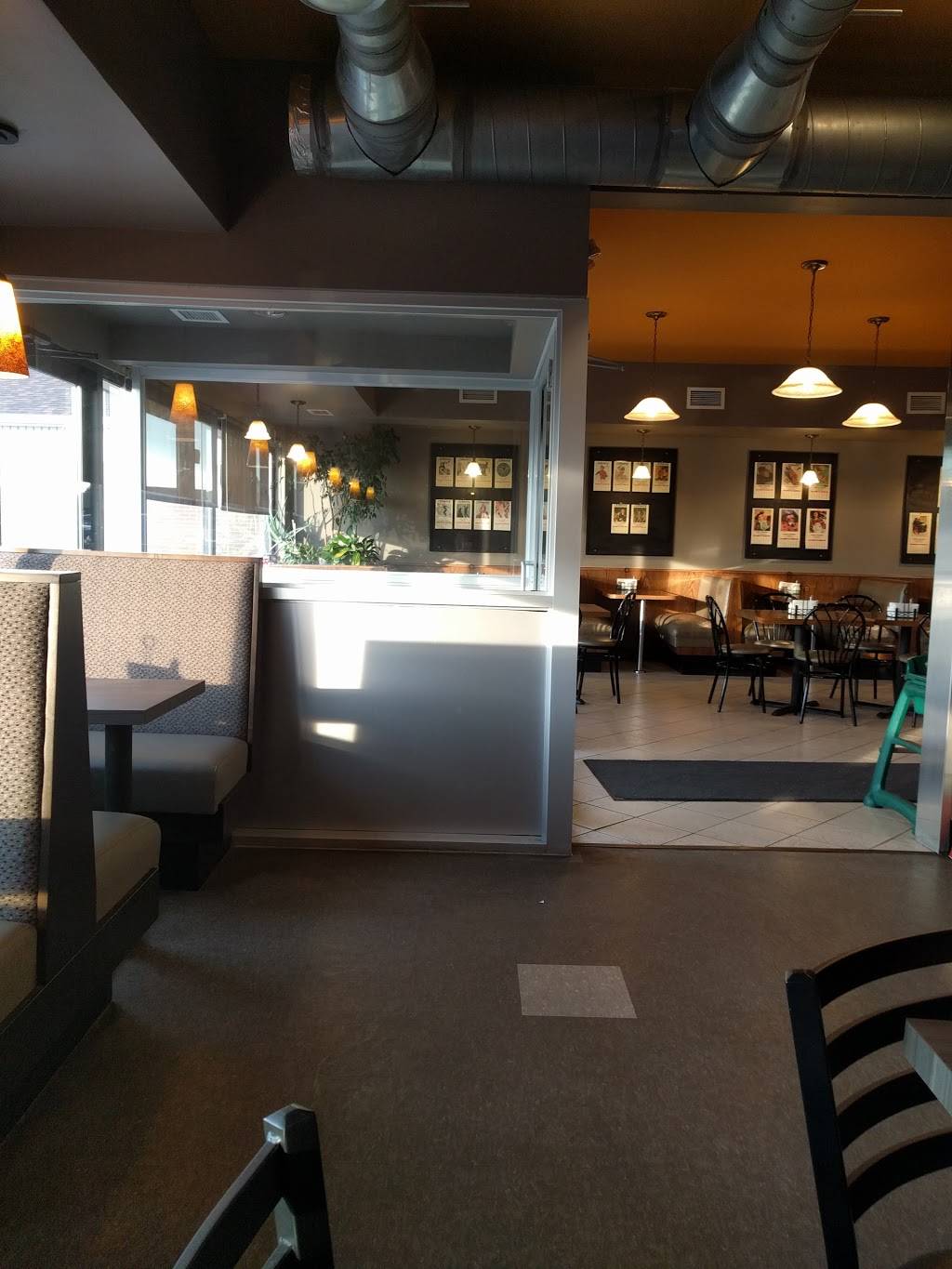 Papas Pizzeria | restaurant | 18 Manitou Cres W, Amherstview, ON K7N 1S3, Canada | 6133896722 OR +1 613-389-6722