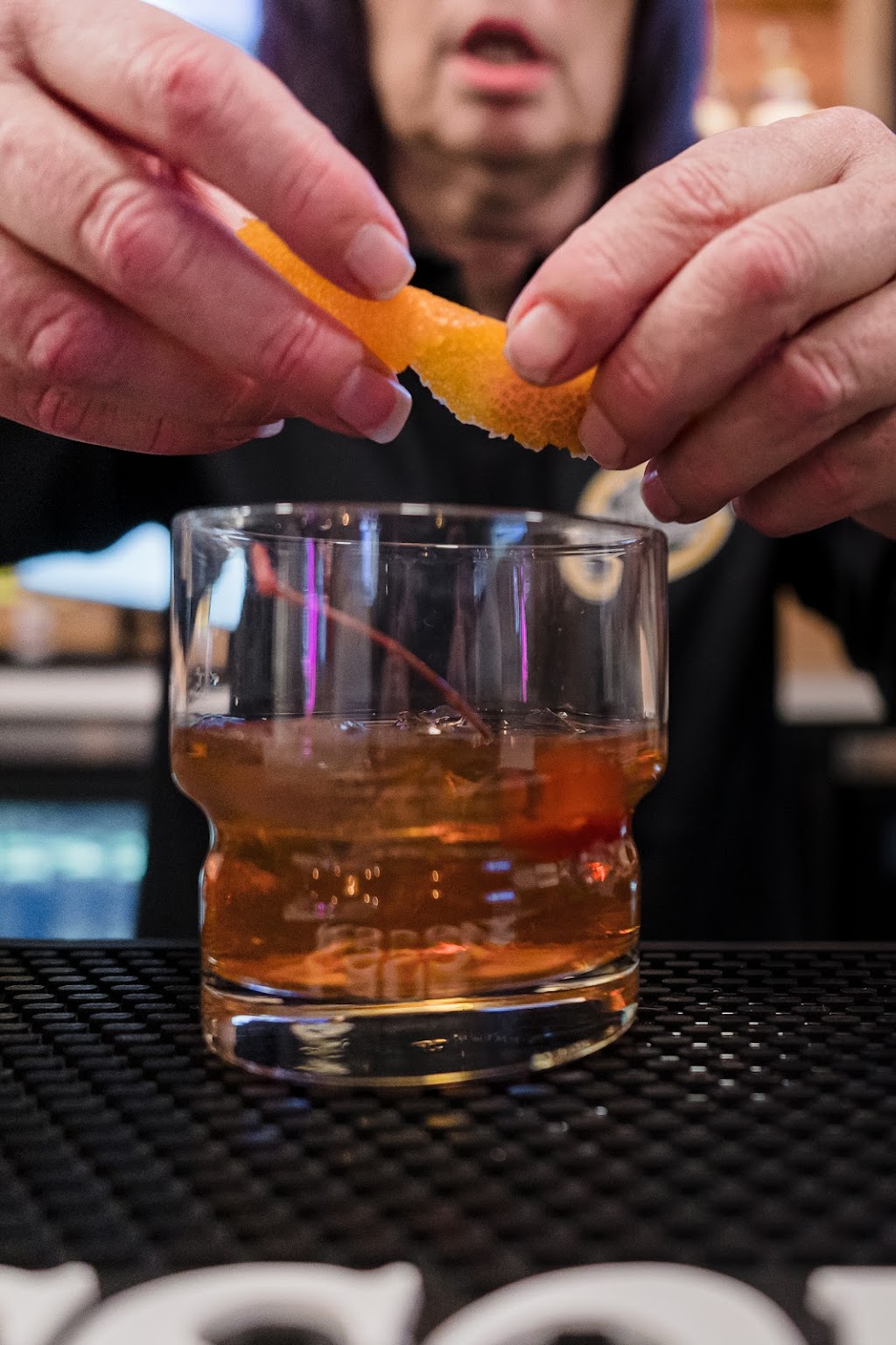 Shuffles North | The Ultimate Sports Gaming Bar | night club | 1227 N Roselle Rd, Schaumburg, IL 60195, USA | 2249558100 OR +1 224-955-8100