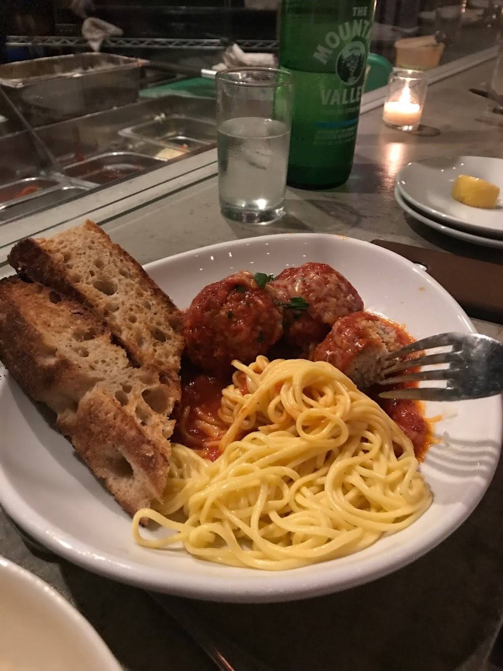 Kettle Black | restaurant | 3705 Sunset Blvd, Los Angeles, CA 90026, USA | 3236413705 OR +1 323-641-3705