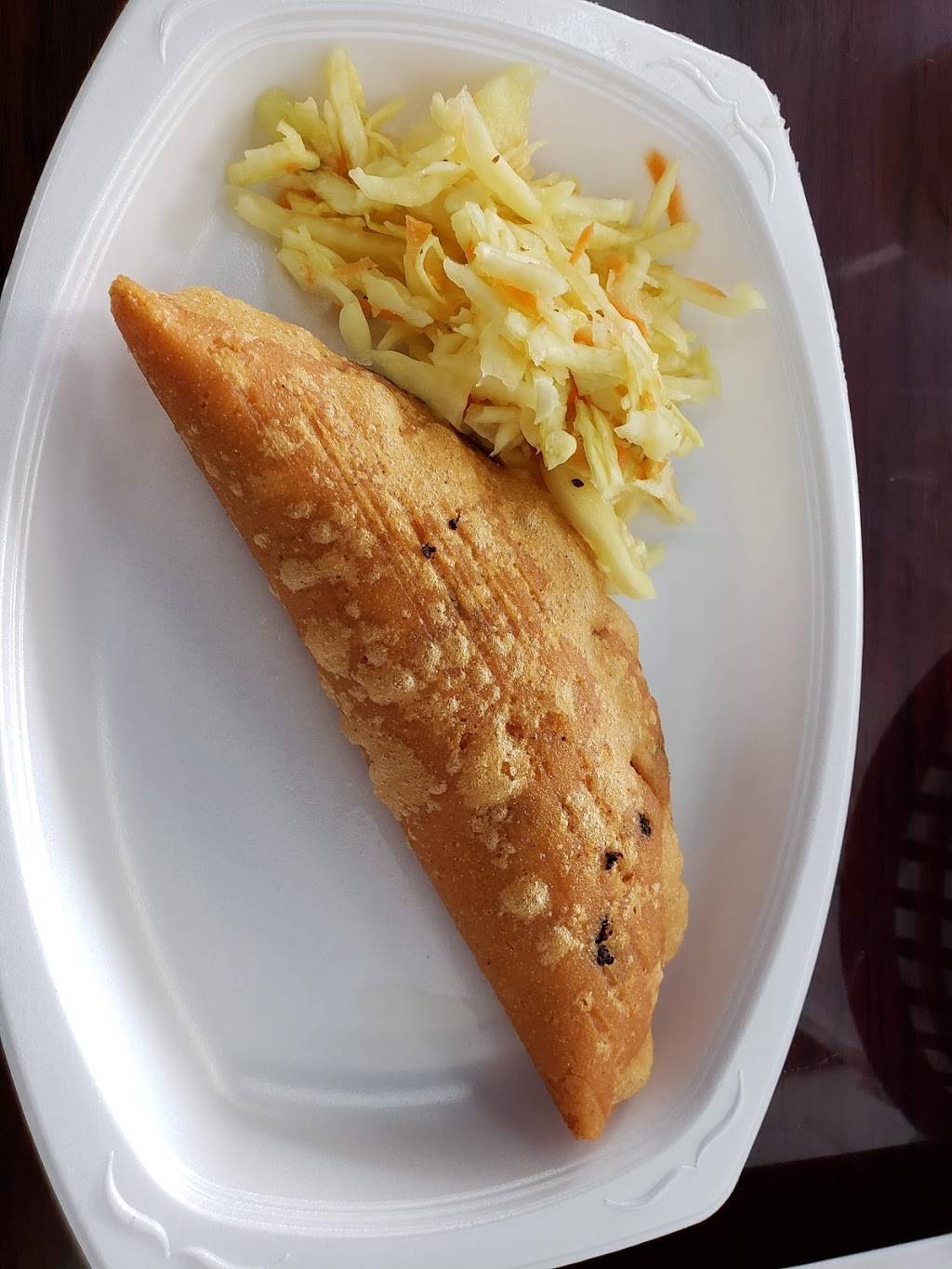 La Casita Pupusas & Latin Food | restaurant | 5137 S John Young Pkwy, Orlando, FL 32839, USA | 4077046120 OR +1 407-704-6120