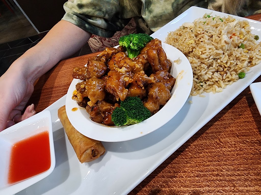 Thai House Restaurant | restaurant | 2772 Churn Crk Rd, Redding, CA 96002, USA | 5302226868 OR +1 530-222-6868