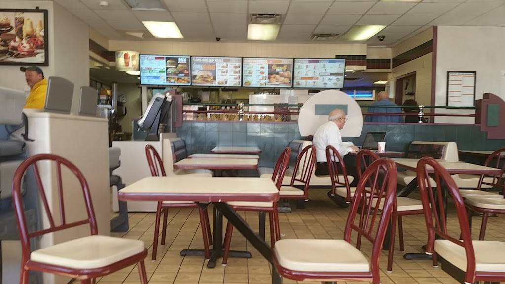 Burger King | restaurant | 777 Diamond Jo Ln, Northwood, IA 50459, USA | 6413237366 OR +1 641-323-7366