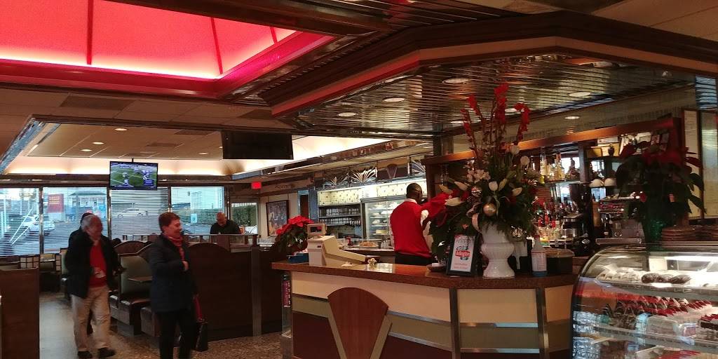 Metro 29 Diner | restaurant | 4711 Lee Hwy, Arlington, VA 22207, USA | 7035282464 OR +1 703-528-2464
