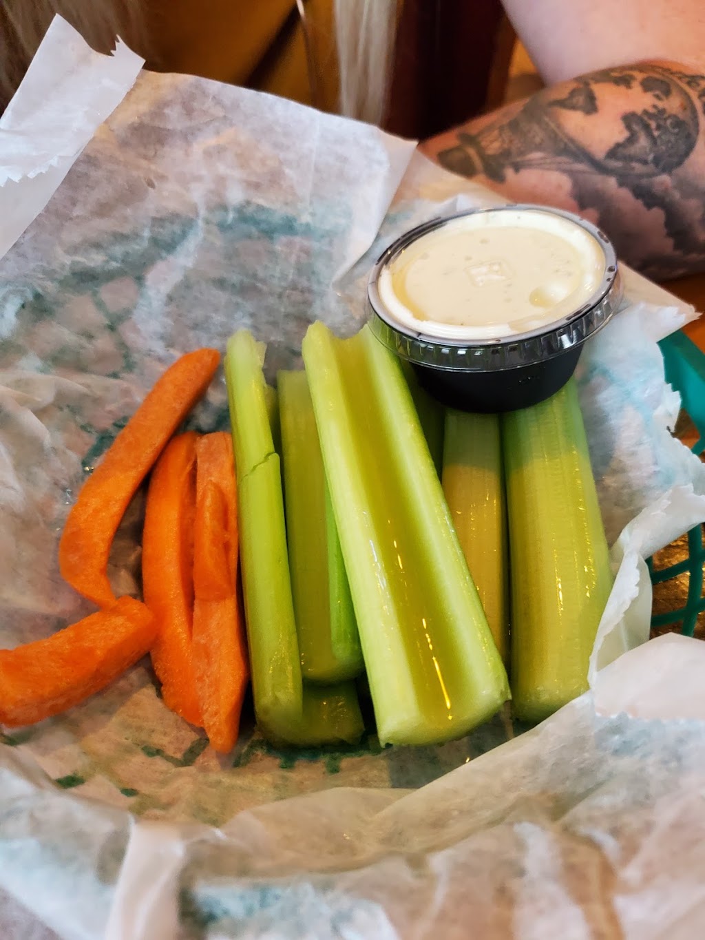 Buffalos Reef | restaurant | northeast 32548, 116 Eglin Pkwy NE, Fort Walton Beach, FL 32548, USA | 8502439464 OR +1 850-243-9464