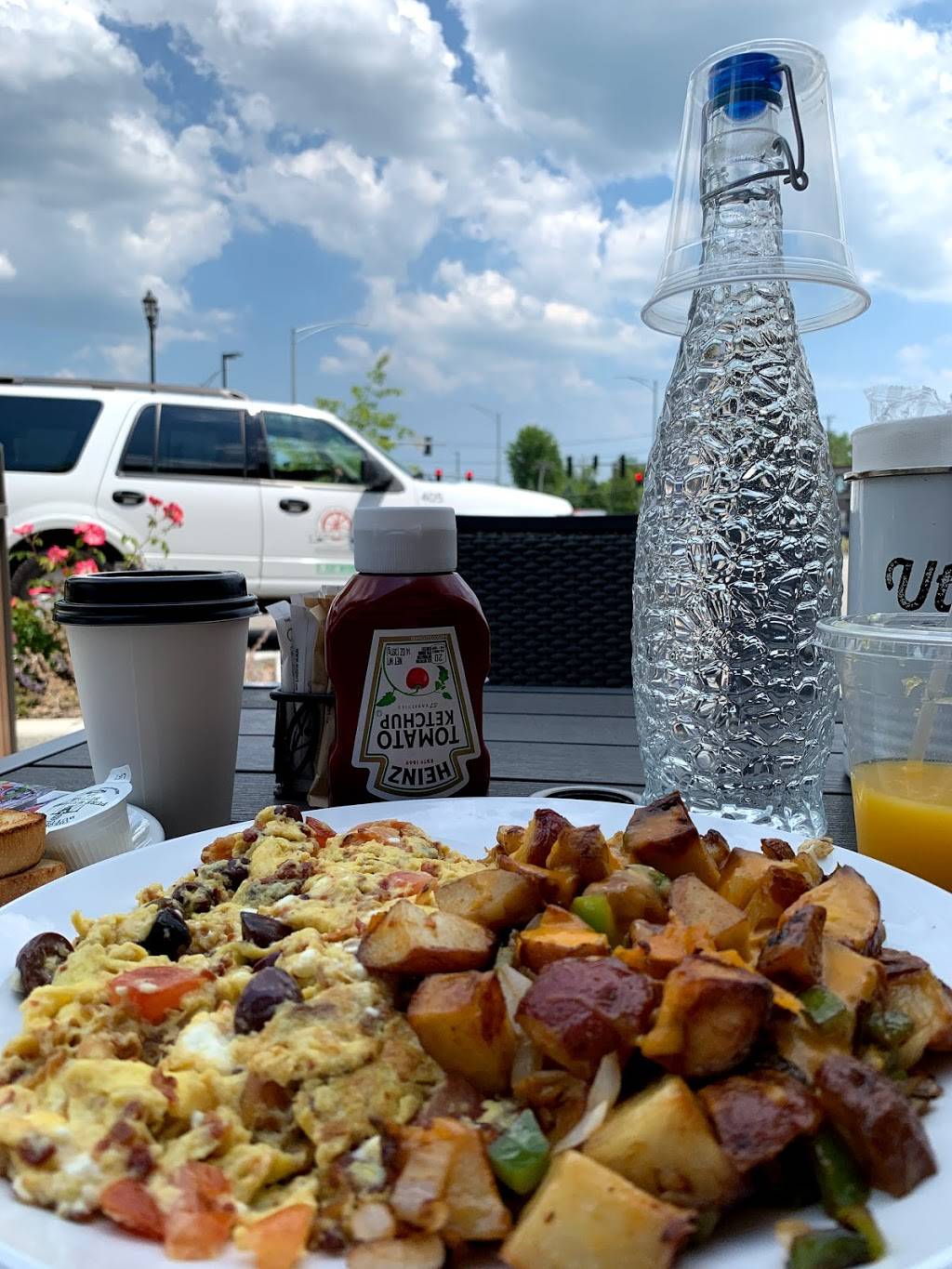 Eggsperience Breakfast & Lunch - Wheeling | restaurant | 419 W Dundee Rd, Wheeling, IL 60090, USA | 8476557448 OR +1 847-655-7448