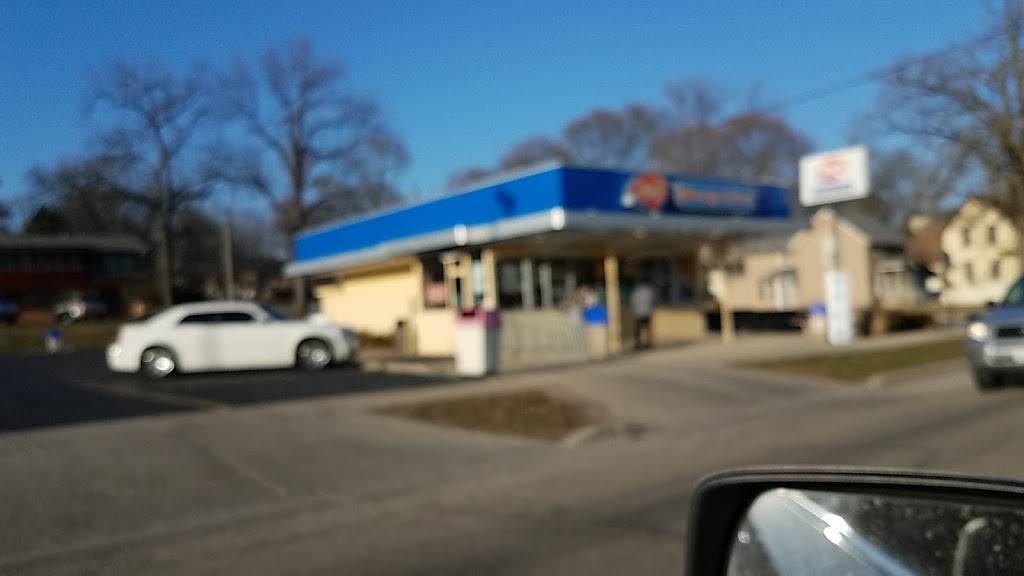 Dairy Queen | restaurant | 704 W Chicago St, Elgin, IL 60123, USA | 8476973319 OR +1 847-697-3319