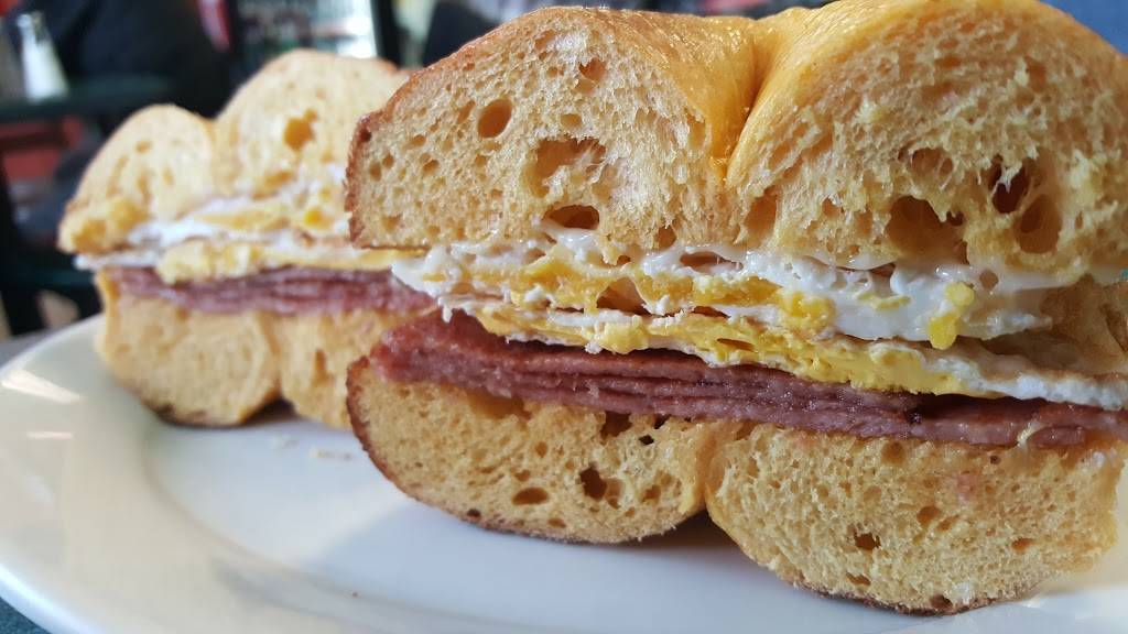 Victorias Bagel Bistro | cafe | 3131 NJ-38, Mt Laurel, NJ 08054, USA | 8562221200 OR +1 856-222-1200