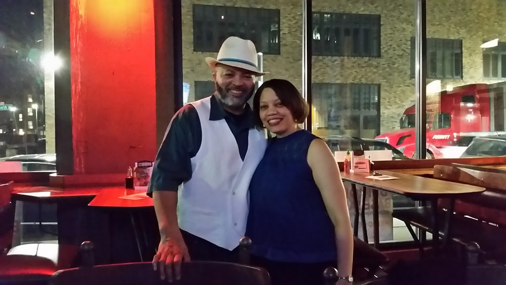 Park Bar | restaurant | 2040 Park Ave, Detroit, MI 48226, USA | 3139622933 OR +1 313-962-2933