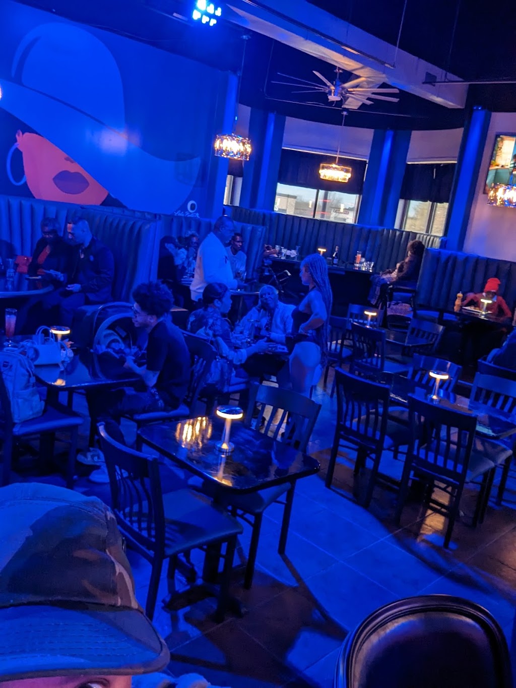 Lulabellesclt | restaurant | 9335 Center Lake Dr suite 100, Charlotte, NC 28216, USA | 7049008080 OR +1 704-900-8080