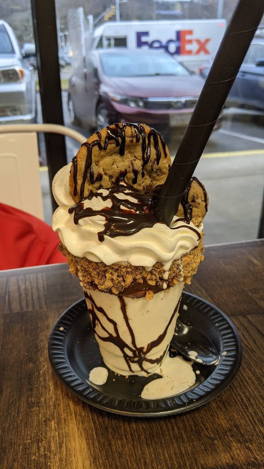 C&K Sweet Treats & Smoked Meats | restaurant | 2137 Volunteer Pkwy Suite 4, Bristol, TN 37620, USA | 4235734517 OR +1 423-573-4517