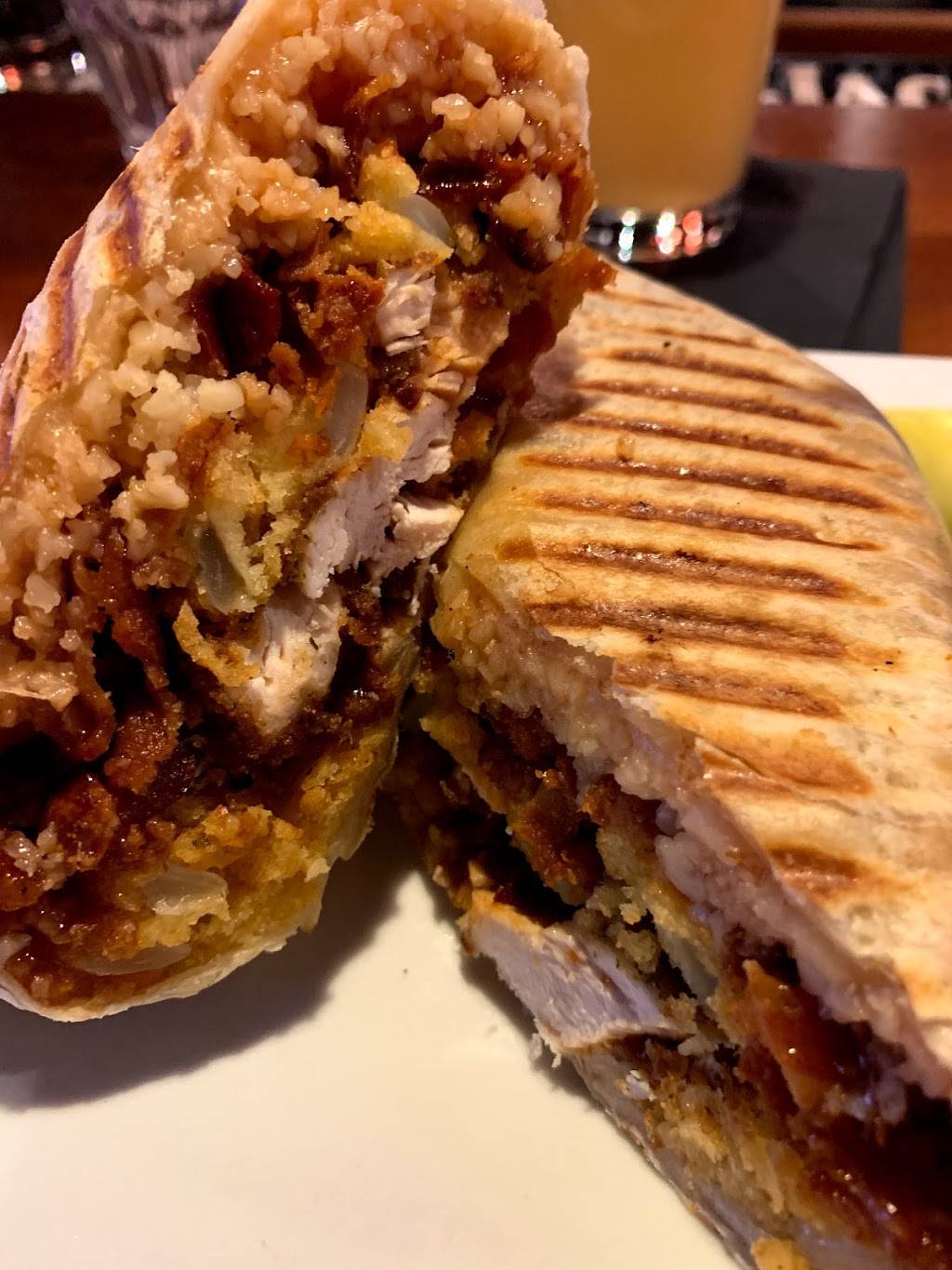 Black Raspberry Pub | restaurant | 36 Cordage Park Cir # 111, Plymouth, MA 02360, USA | 5088300022 OR +1 508-830-0022