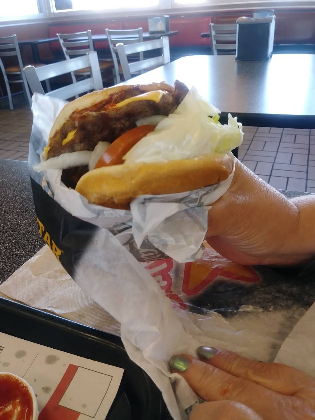 Carls Jr. | restaurant | 2505 E Ave S, Palmdale, CA 93550, USA | 6612664928 OR +1 661-266-4928