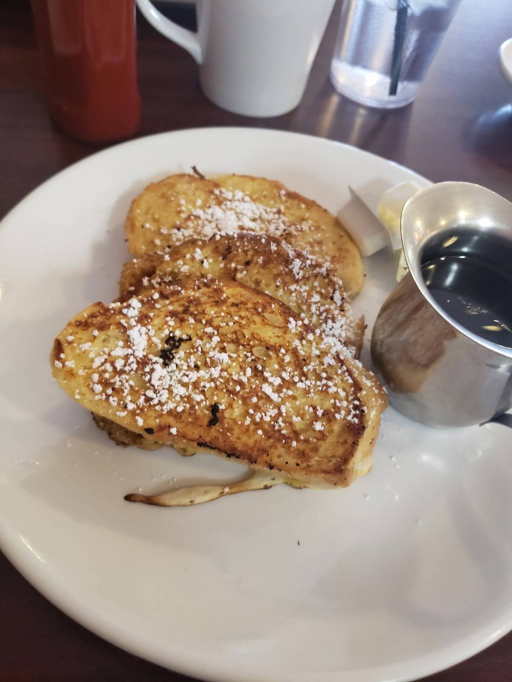 Village Gardens | restaurant | 2437 State Rd, Cuyahoga Falls, OH 44223, USA | 3309285751 OR +1 330-928-5751