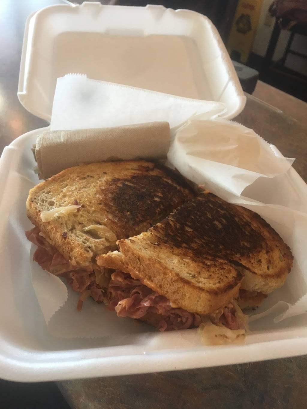 Karries Specialty Deli & Pub | meal takeaway | 5000 Old Buncombe Rd, Greenville, SC 29617, USA | 8642353033 OR +1 864-235-3033