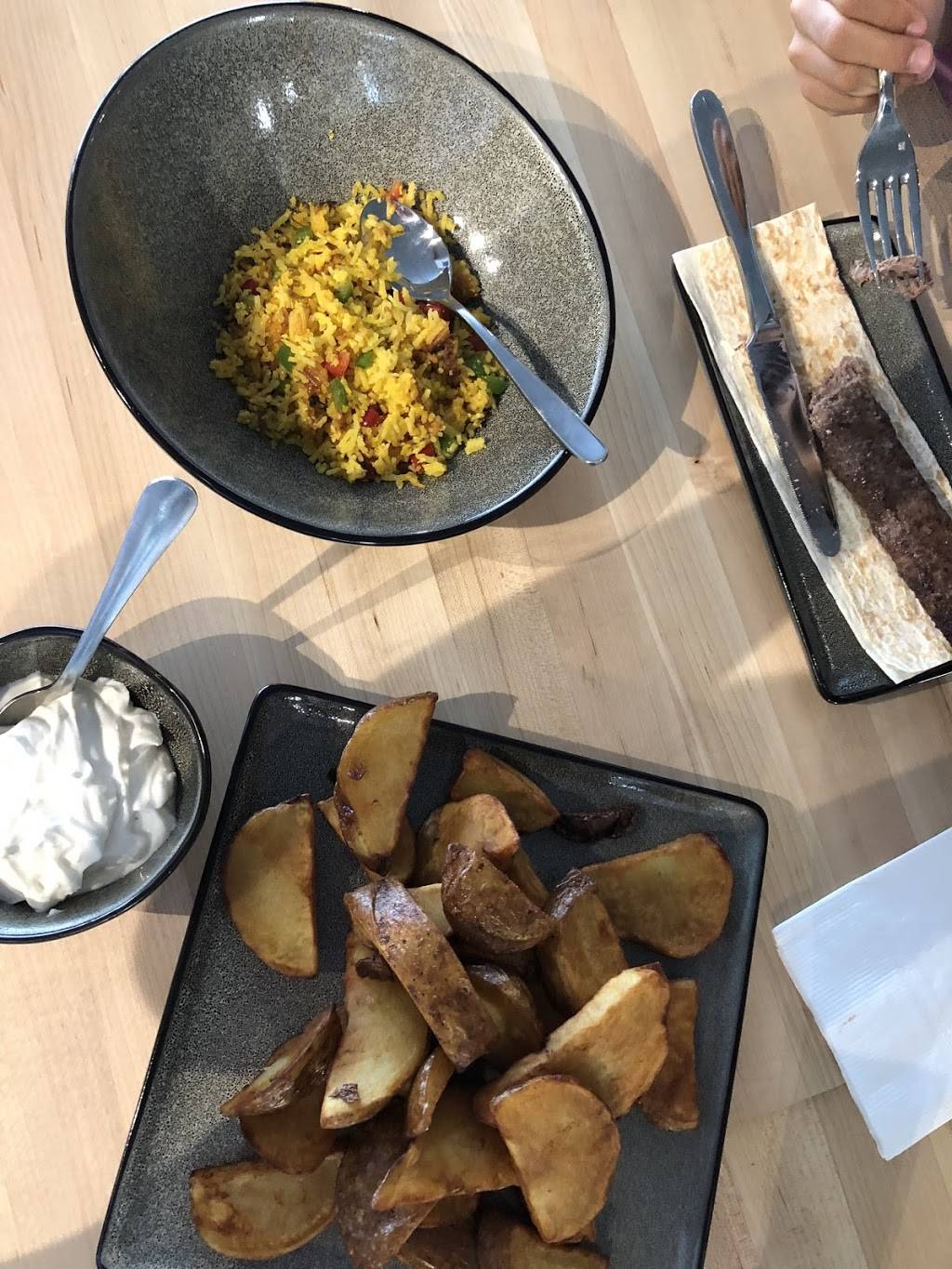 Ambrosia Restaurant & Bar | restaurant | 262 Cedar Ln, Vienna, VA 22180, USA | 7036988010 OR +1 703-698-8010