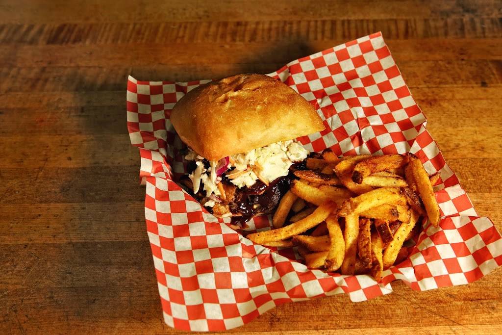 Sellwood Public House | restaurant | 8132 SE 13th Ave, Portland, OR 97202, USA | 5037360179 OR +1 503-736-0179