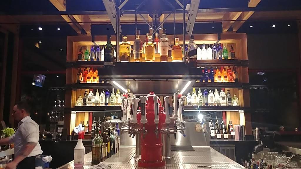 Lazy Dog Restaurant & Bar | restaurant | Lazy Dog Restaurant & Bar, 1725 Festival Plaza Dr, Las Vegas, NV 89135, USA | 7027274784 OR +1 702-727-4784