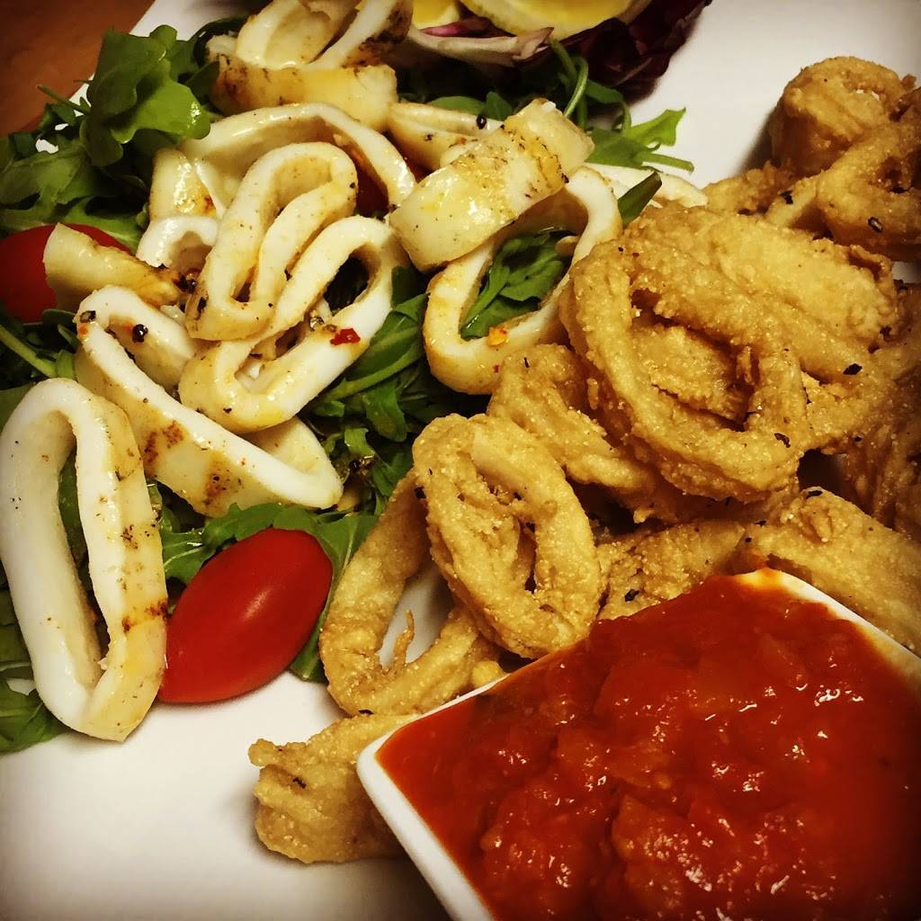 Delias | meal delivery | 9224 3rd Ave, Brooklyn, NY 11209, USA | 7187457999 OR +1 718-745-7999