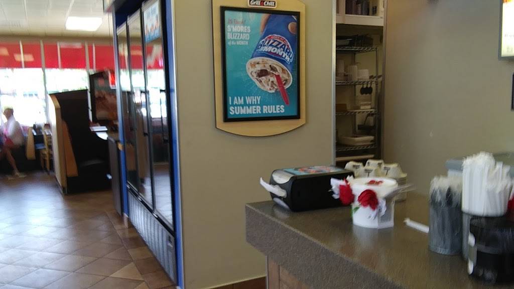 Dairy Queen | restaurant | 1048 Grand Ave, Galesburg, IL 61401, USA | 3093421970 OR +1 309-342-1970