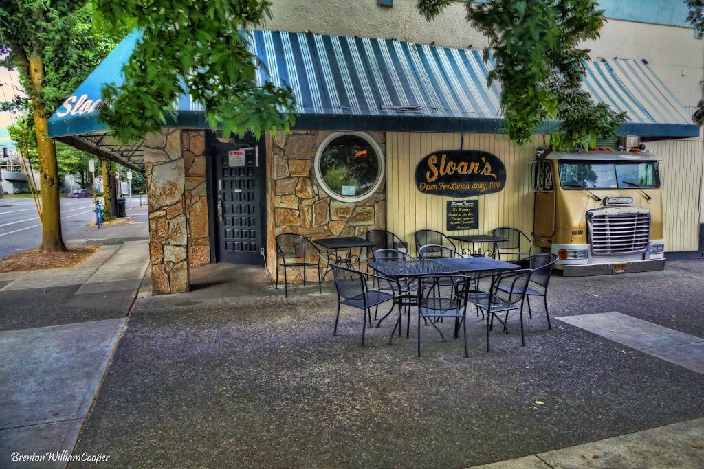Sloans Tavern | restaurant | 36 N Russell St, Portland, OR 97227, USA | 5032872262 OR +1 503-287-2262
